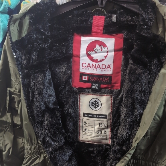 Canada Weather Gear Kids Green Raincoat - Picture 4 of 6